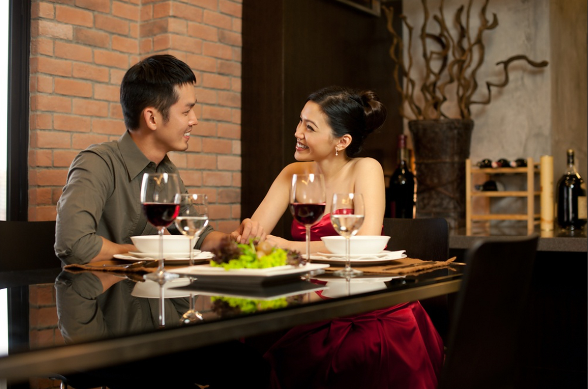 相亲,靠谱吗?大龄男女找对象是不是很难?