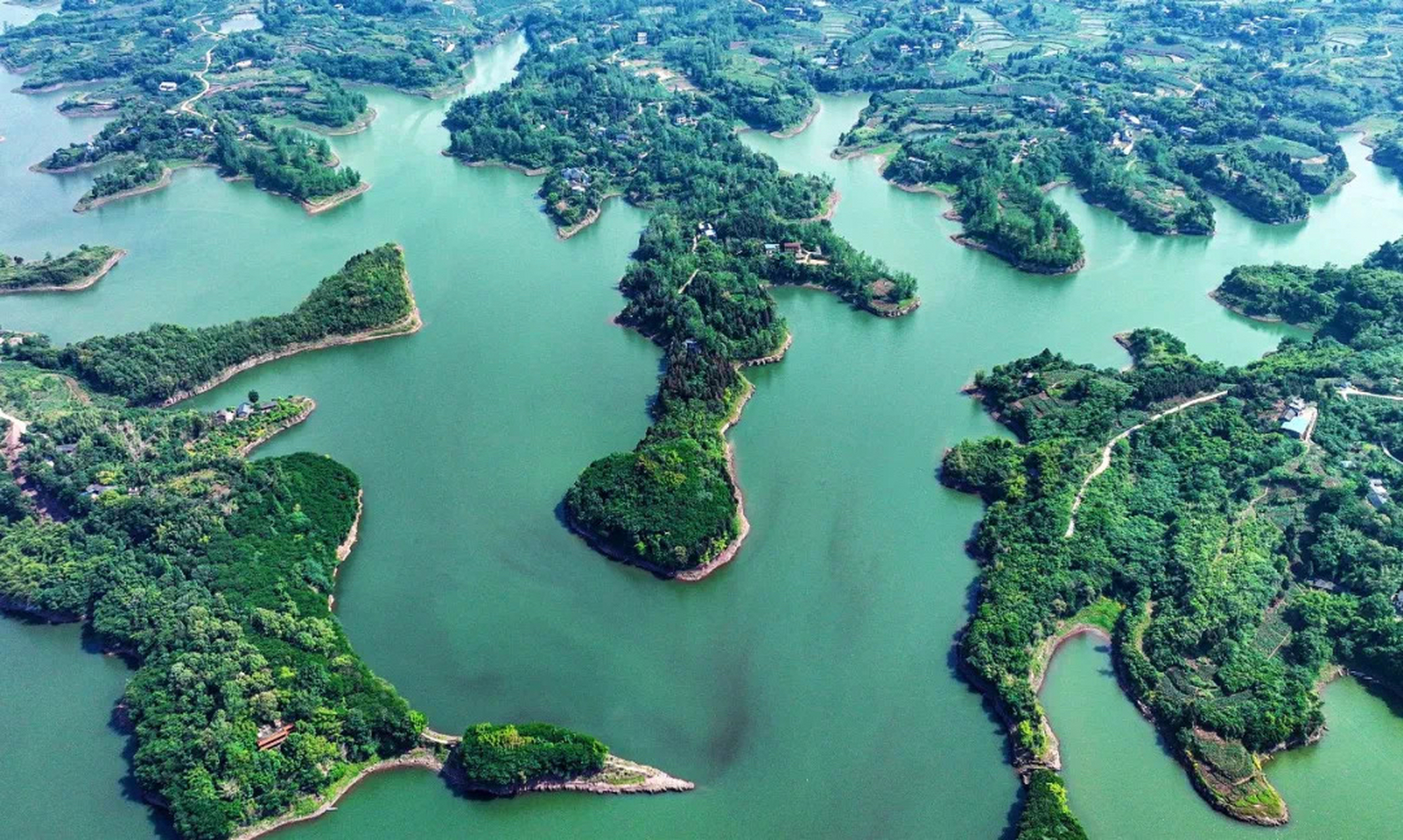 重庆双龙湖:它是合川最大的人工湖,也是重庆第二大人造奇迹.