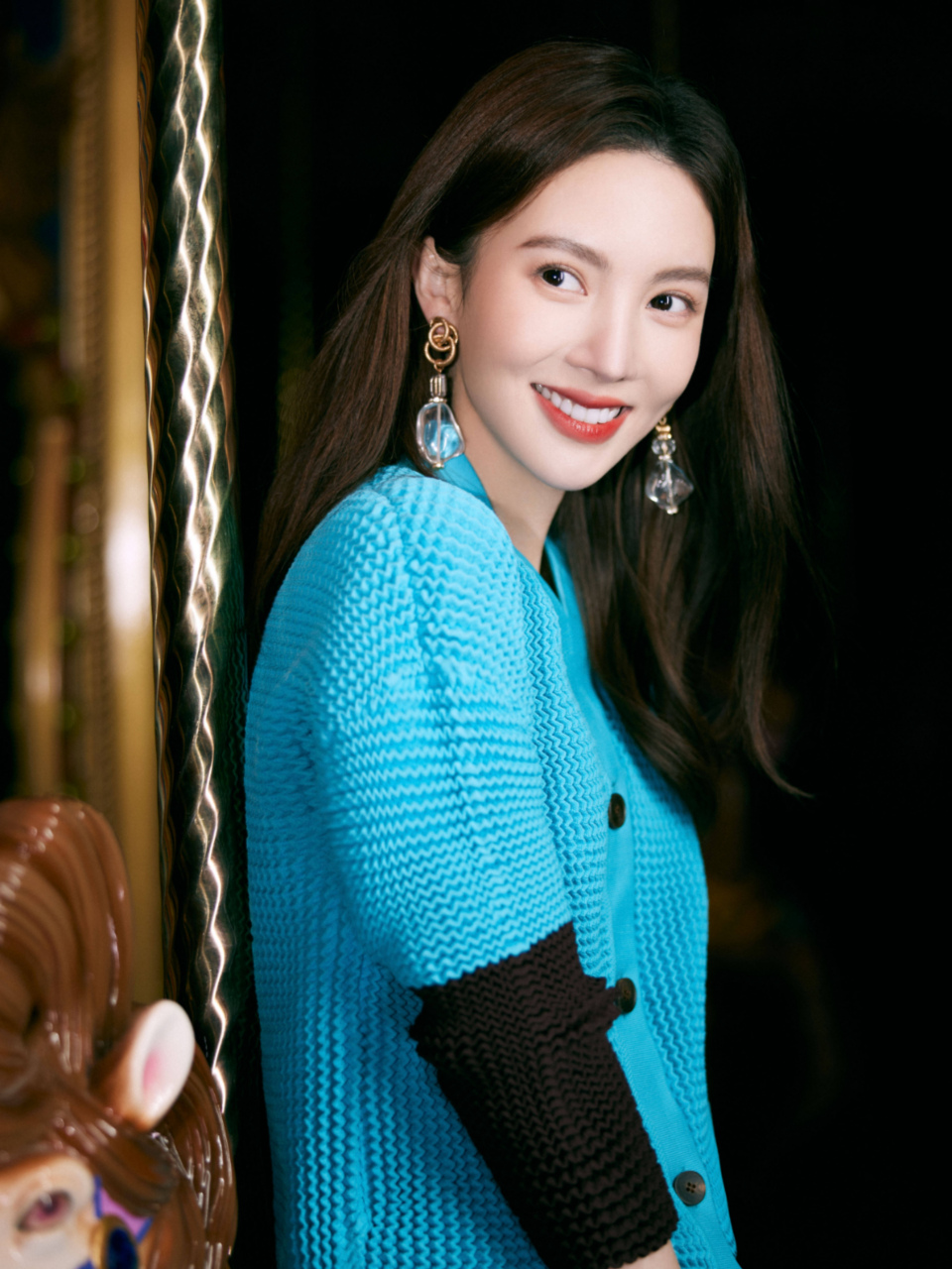 我一直都觉得月牙是金晨的颜值巅峰,又自然又好看,虽然顶个土厚的眉上