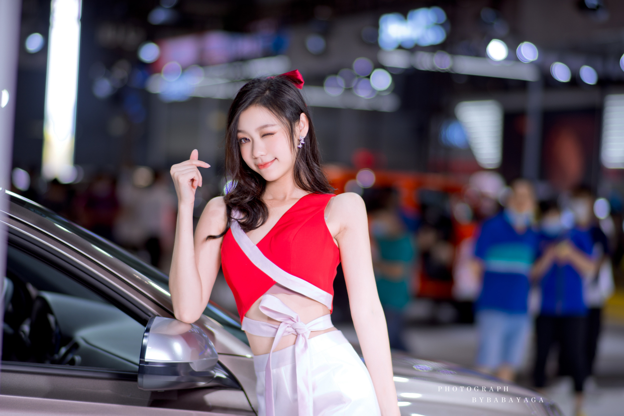 2021佛山车展东风本田美女车模