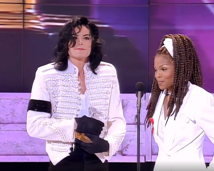 1993年第35届格莱美奖,迈克尔杰克逊荣获格莱美传奇奖