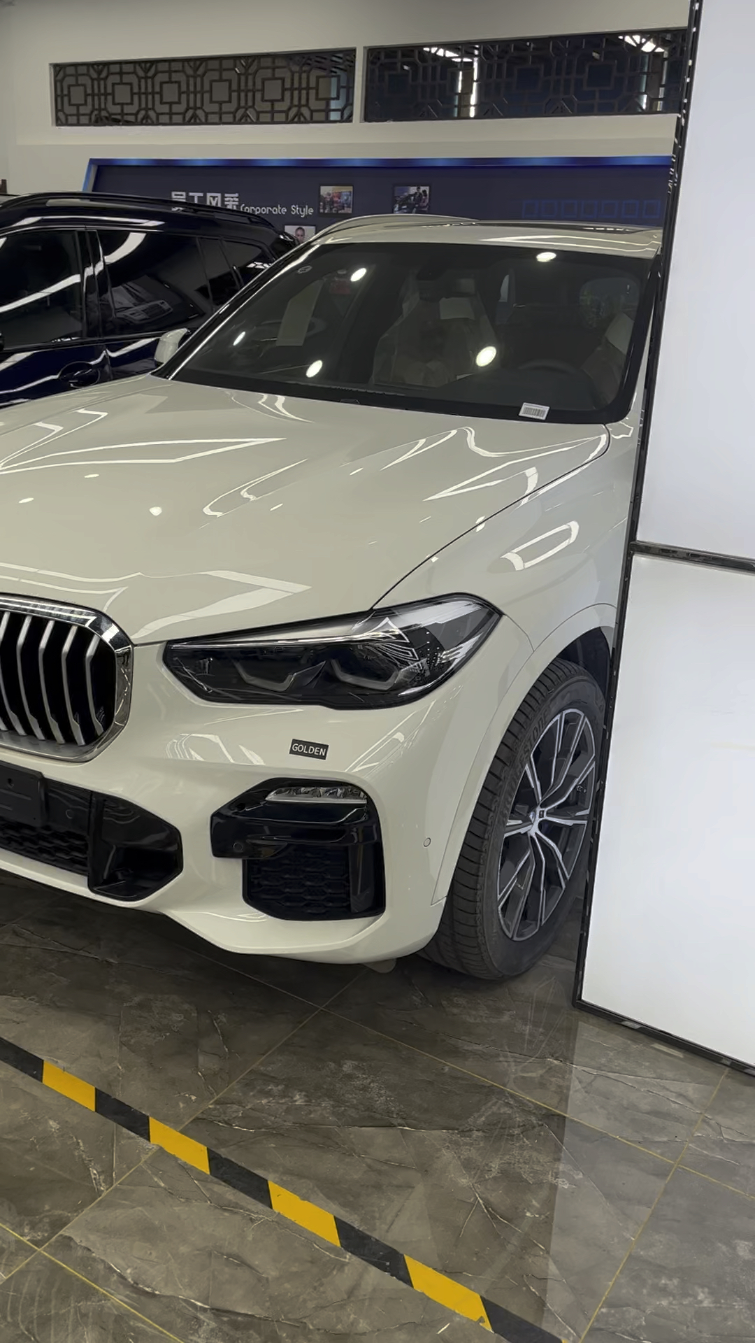 22款宝马x5白色