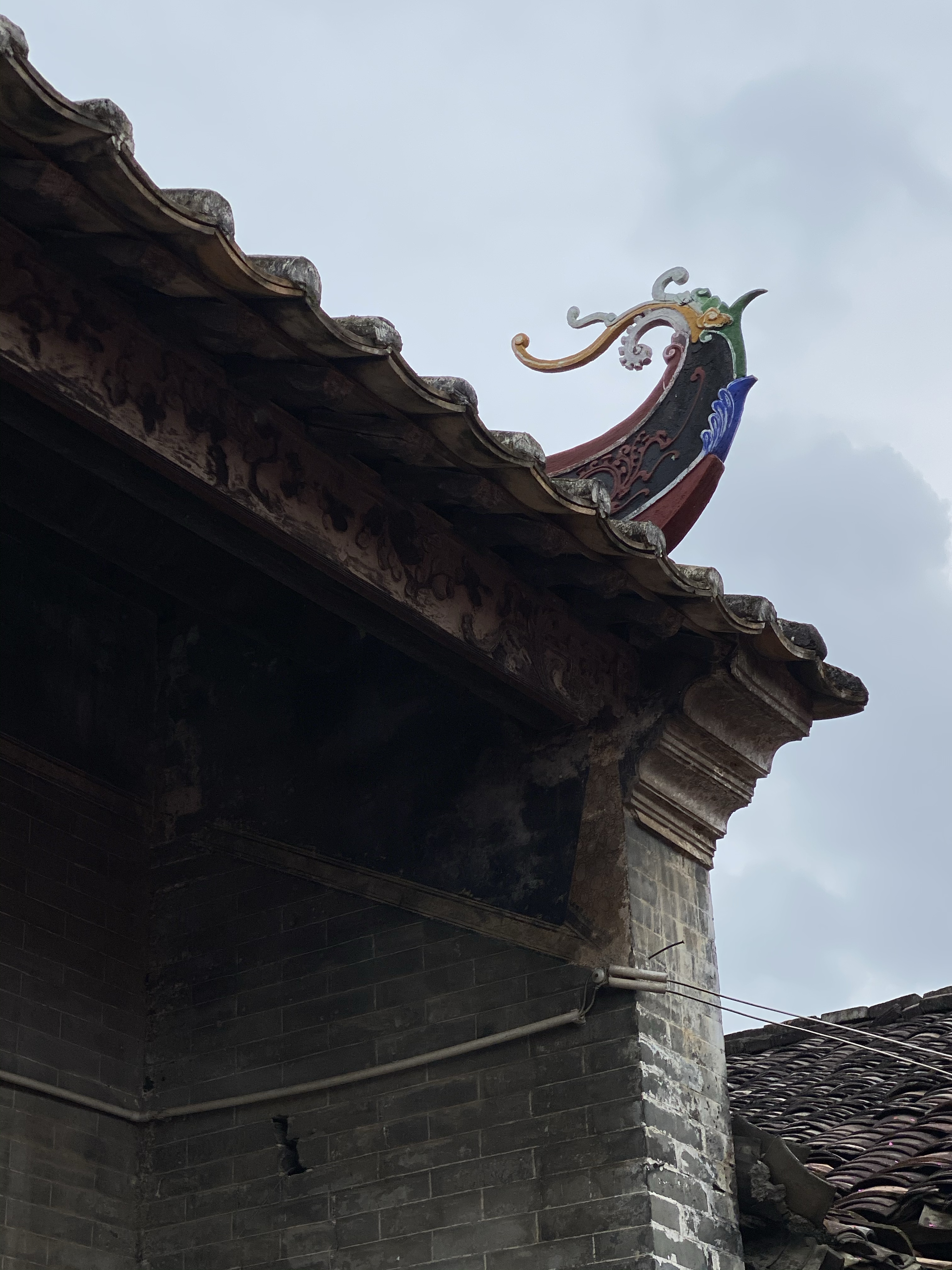 广西平南县:有着近三百年历史的范家大院,8月14日景色