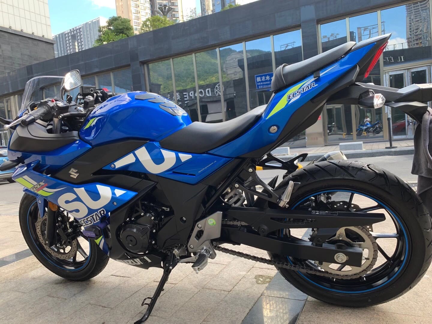 保值神車——豪爵鈴木gsx250r