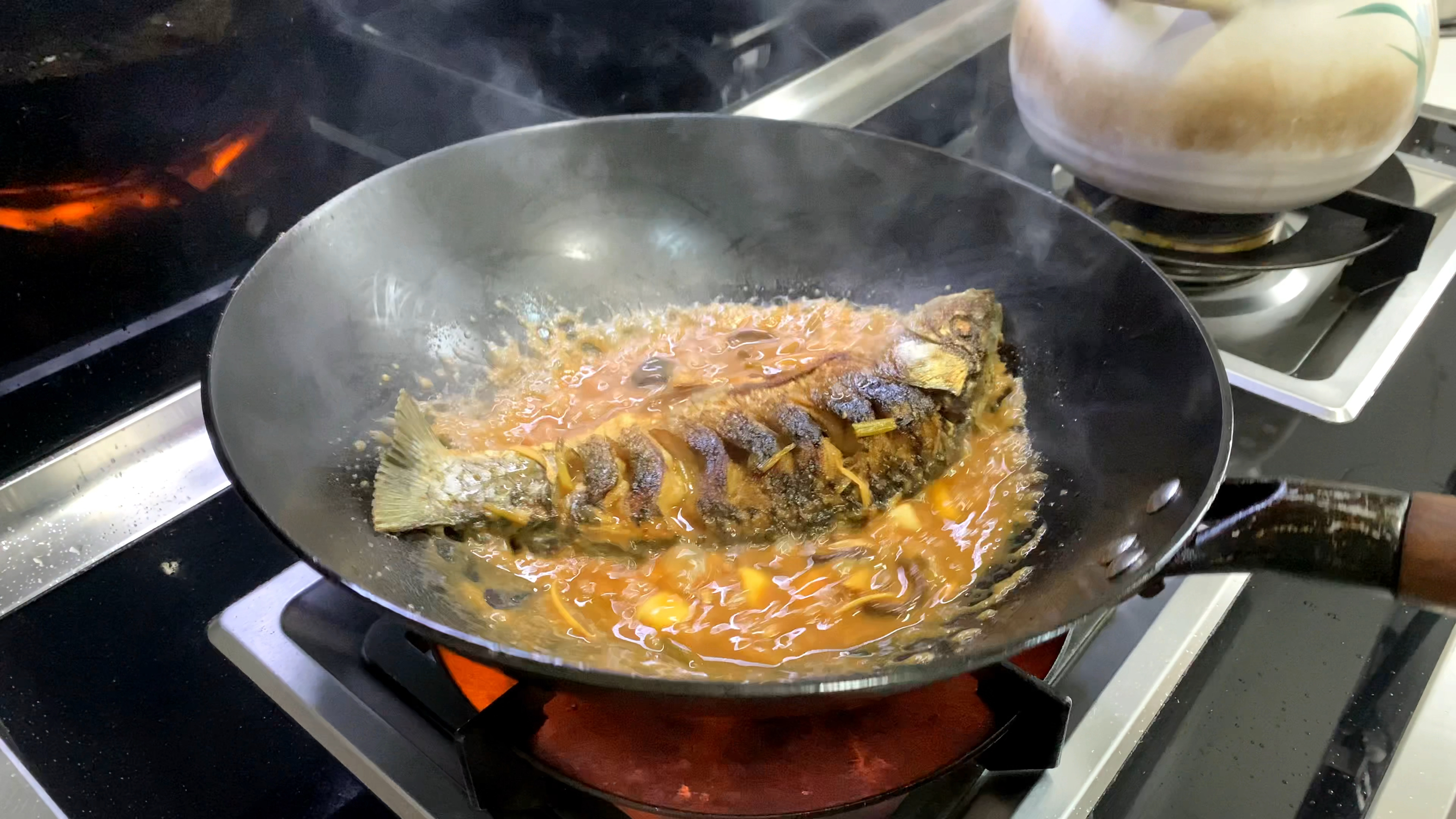 年夜饭红烧鱼,寓意“年年有余”,教大家这样做,家人夸你是大厨