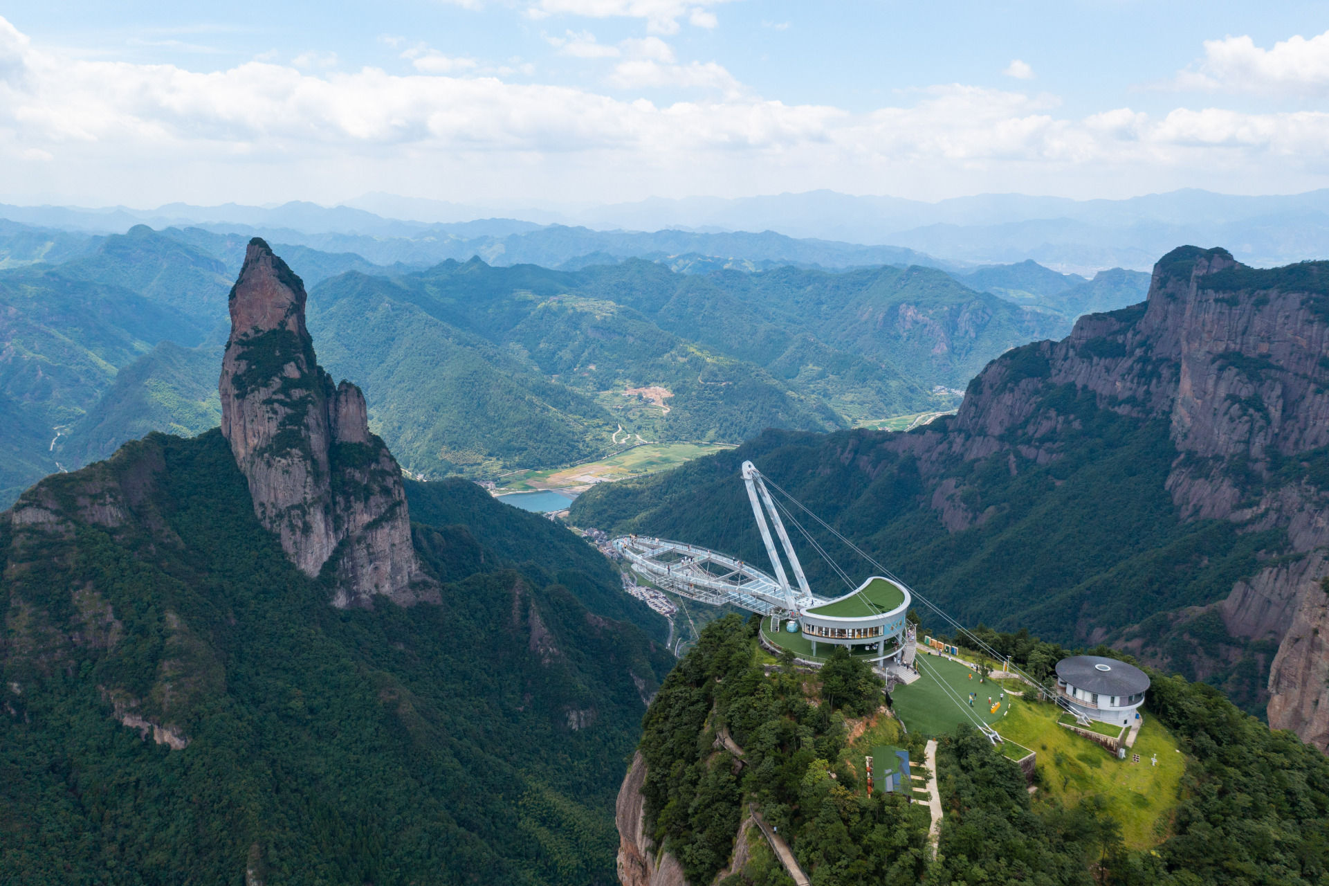 小众旅行地奇遇分享# 浙江台州神仙居明明是一座山,景区里的"桥"却
