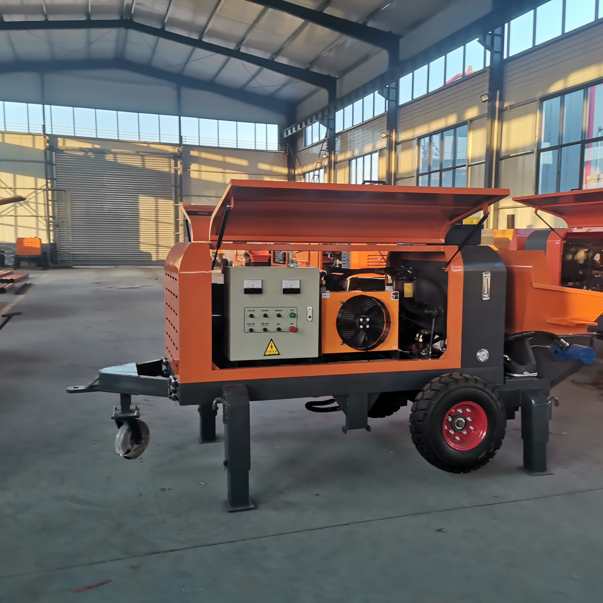 小型混凝土泵,30型混凝土输送泵,打地暖回填的泵机