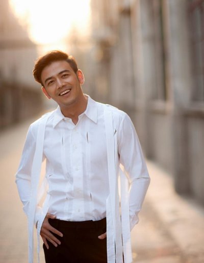 杨烁为啥不红了?他的油腻是不是因为模仿克拉克盖博?