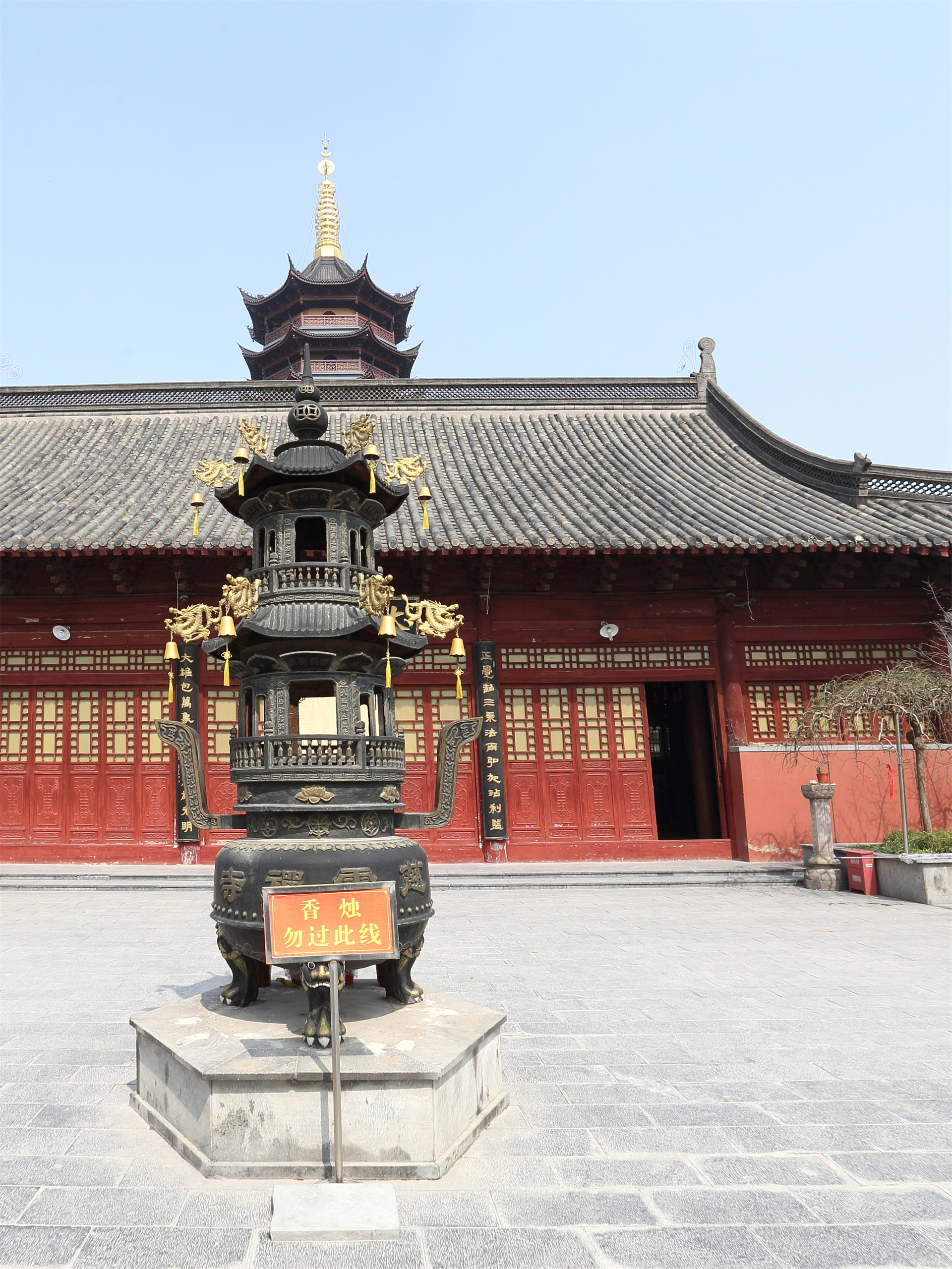 苏州吴江一座700年的古寺便是以女子名字命名的如今香火很旺