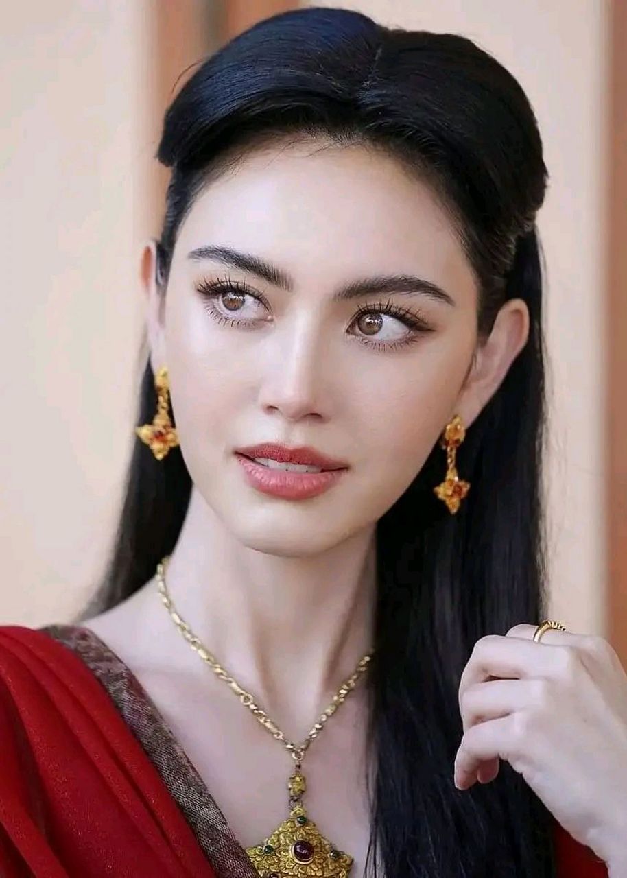 泰国混血美女mai davika,这张脸真是清丽脱俗,好似不沾染人间烟火气