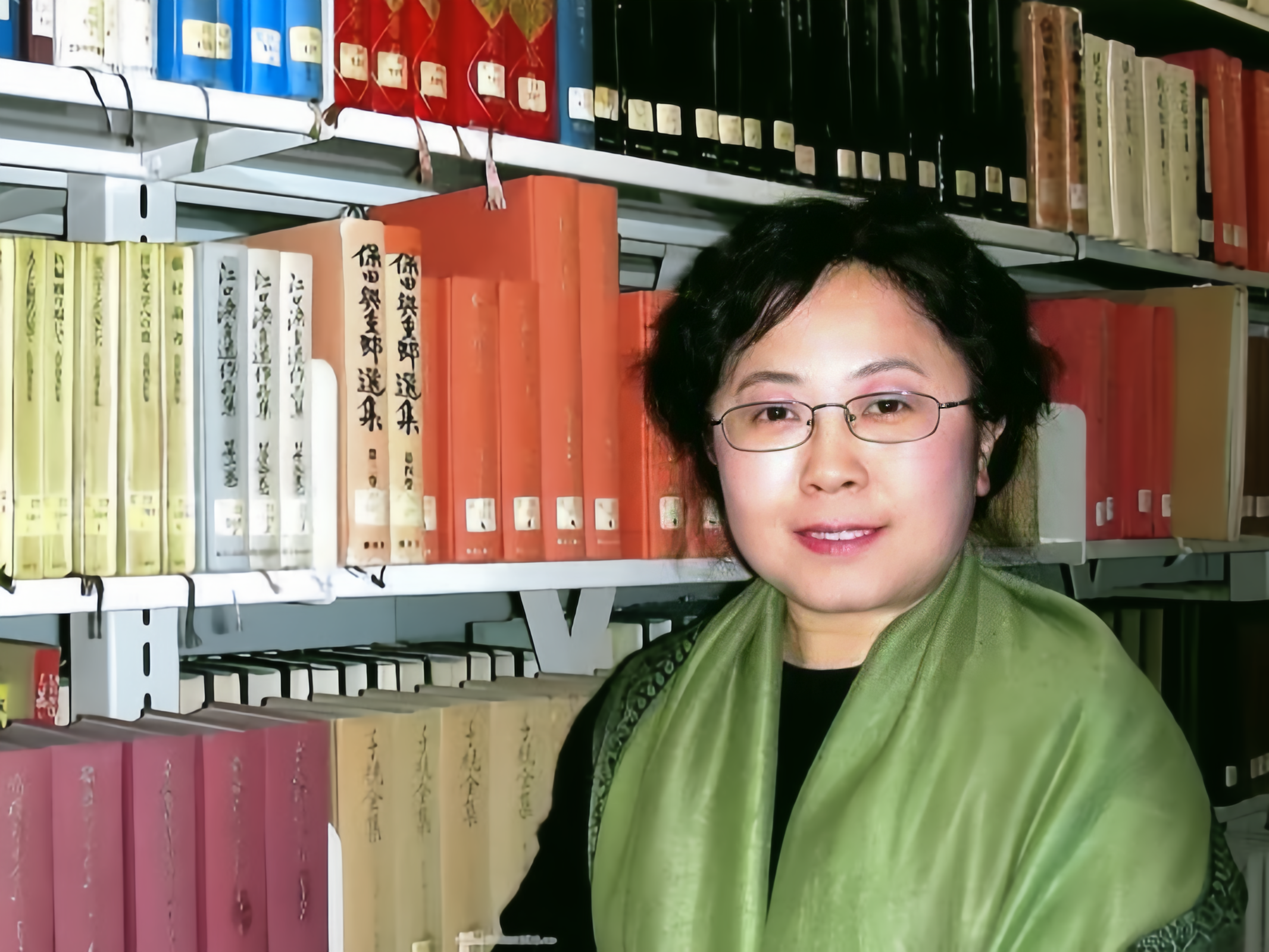 高校教授梁艳萍的极端言论引发公愤,湖北大学的果断决策震惊社会