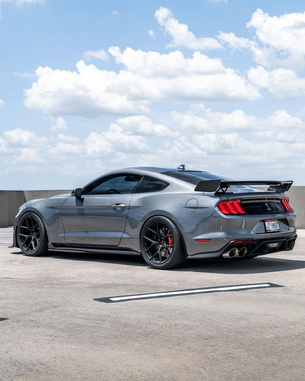 纯正美式肌肉车,福特谢尔比gt500蛇王