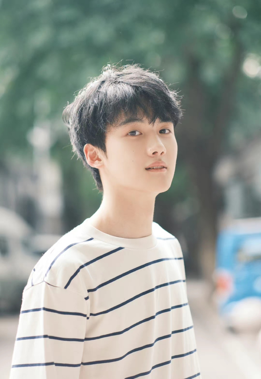 "宝藏男星"孙浠伦