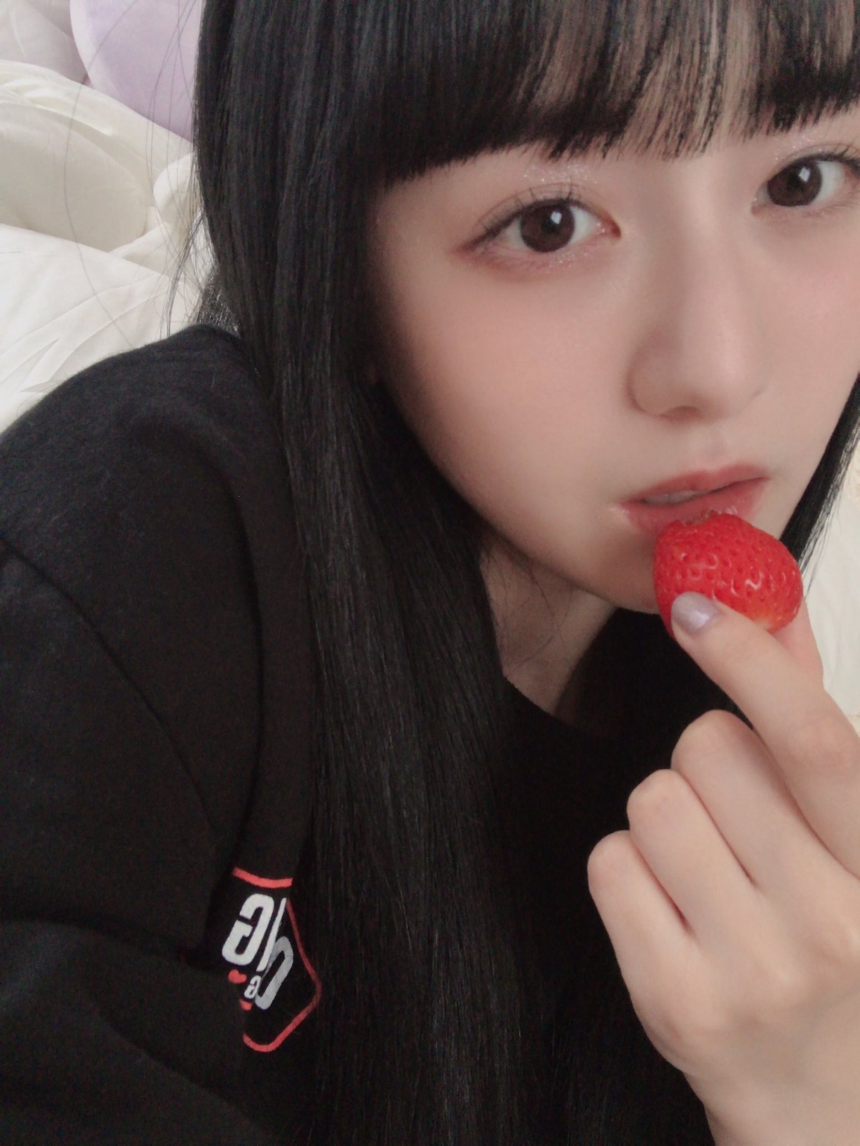 身高才151,可爱的小龅牙,快来欣赏中川梨花日本最美"病娇脸"