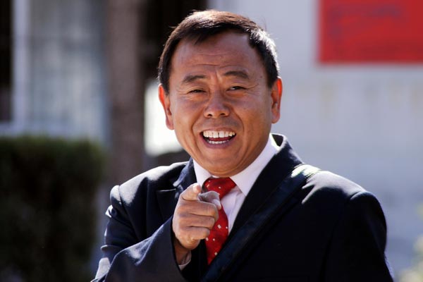 潘长江直播带货,网友:带货赚钱真香!