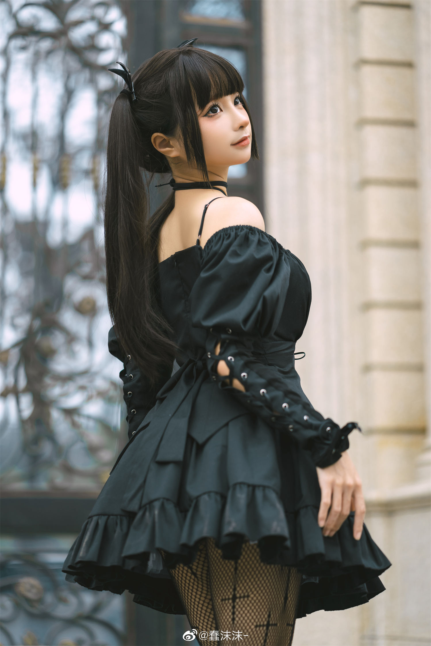 蠢沫沫无创可贴线上看图,黑色裙摆撩过绿荫小道 蠢沫沫无创可贴线上看图,黑色裙摆撩过绿荫小道