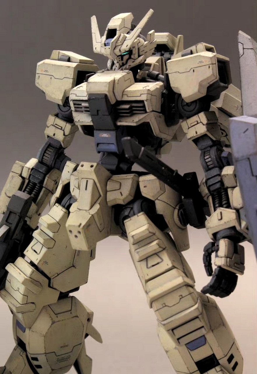 模型欣赏:机动战士高达 铁血的孤儿 hg 亚斯塔禄高达复兴型ii,by p