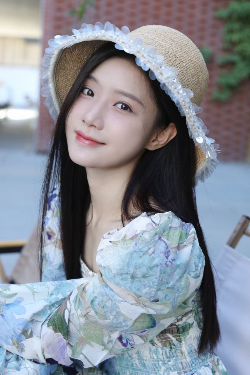 陈意涵高清壁纸头像(七十四)[鲜花]