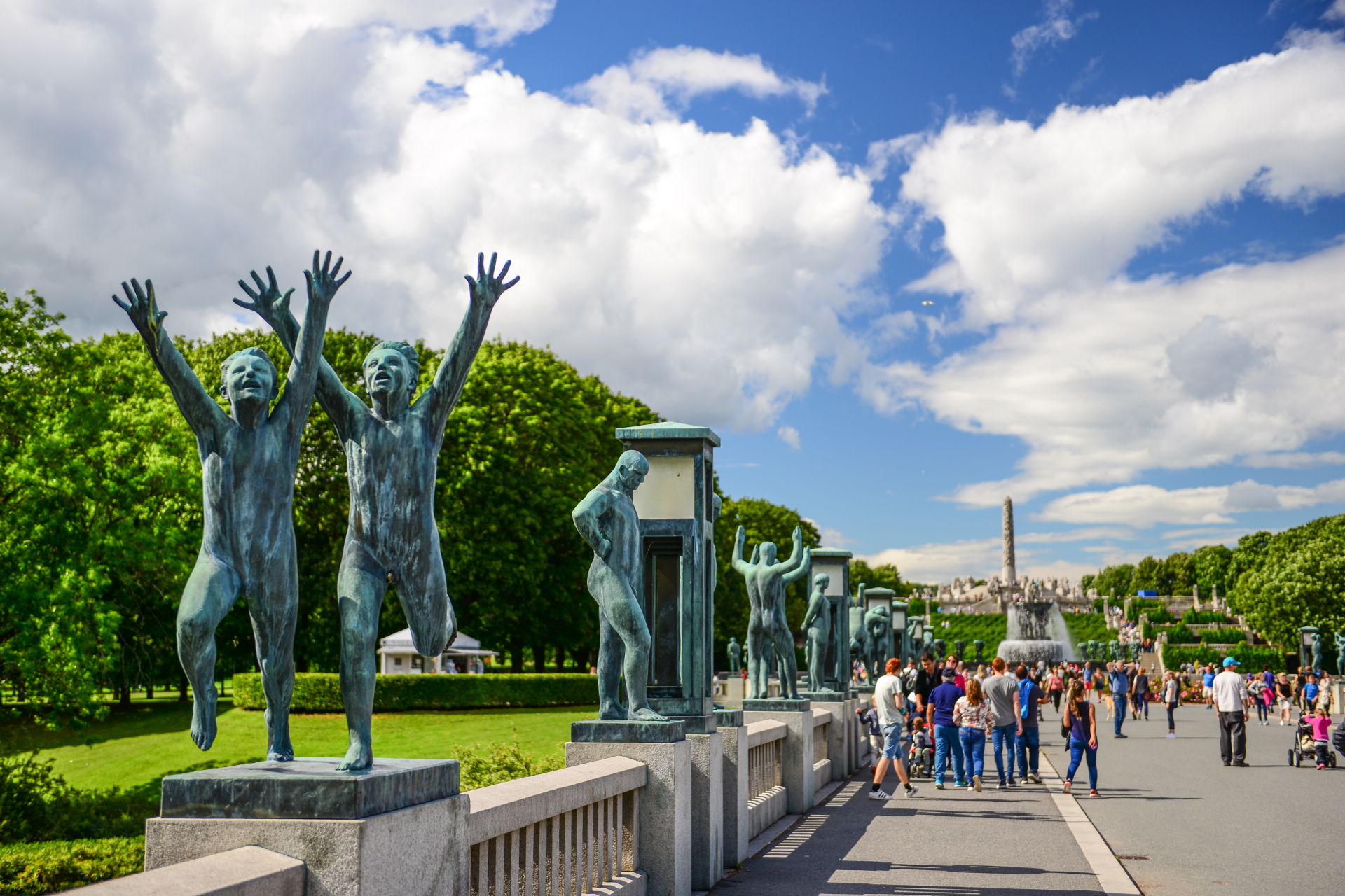 挪威首都奥斯陆维格兰雕塑公园的几个瞬间