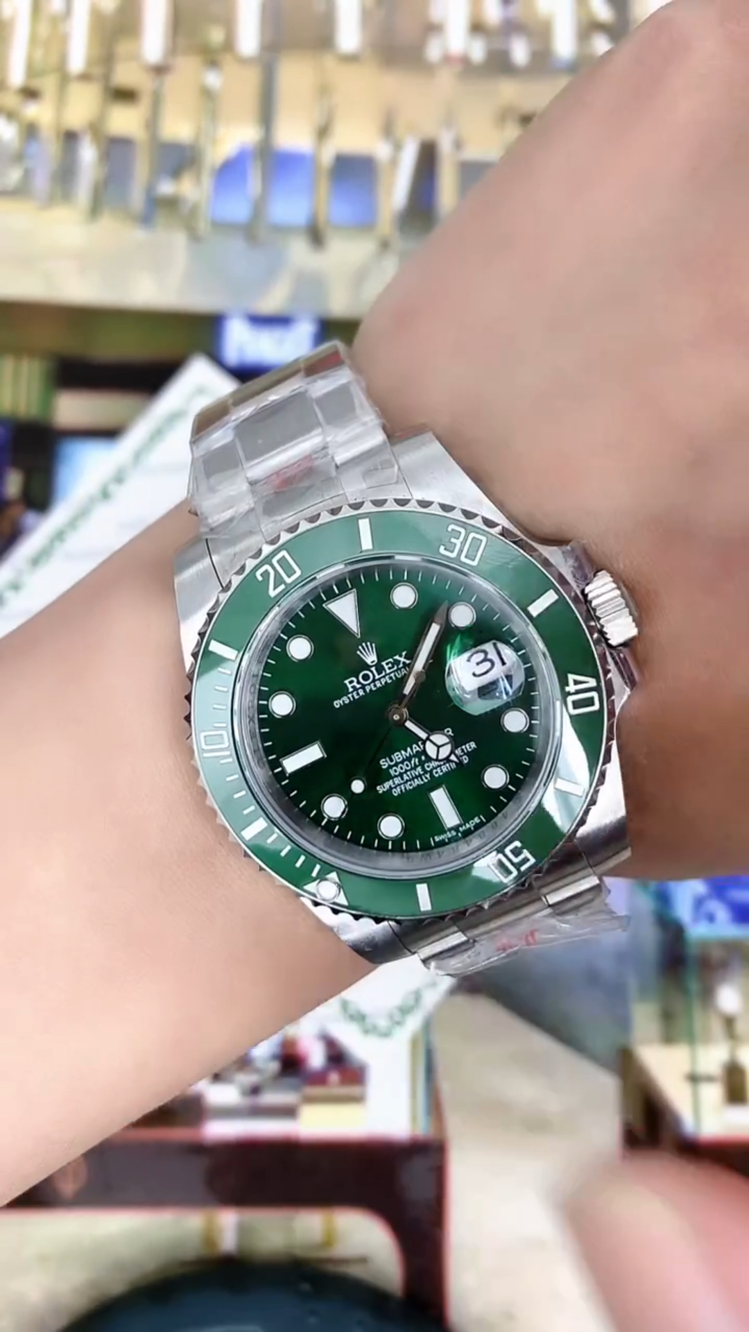 手表#劳力士绿水鬼手上带点绿,生活更如意!