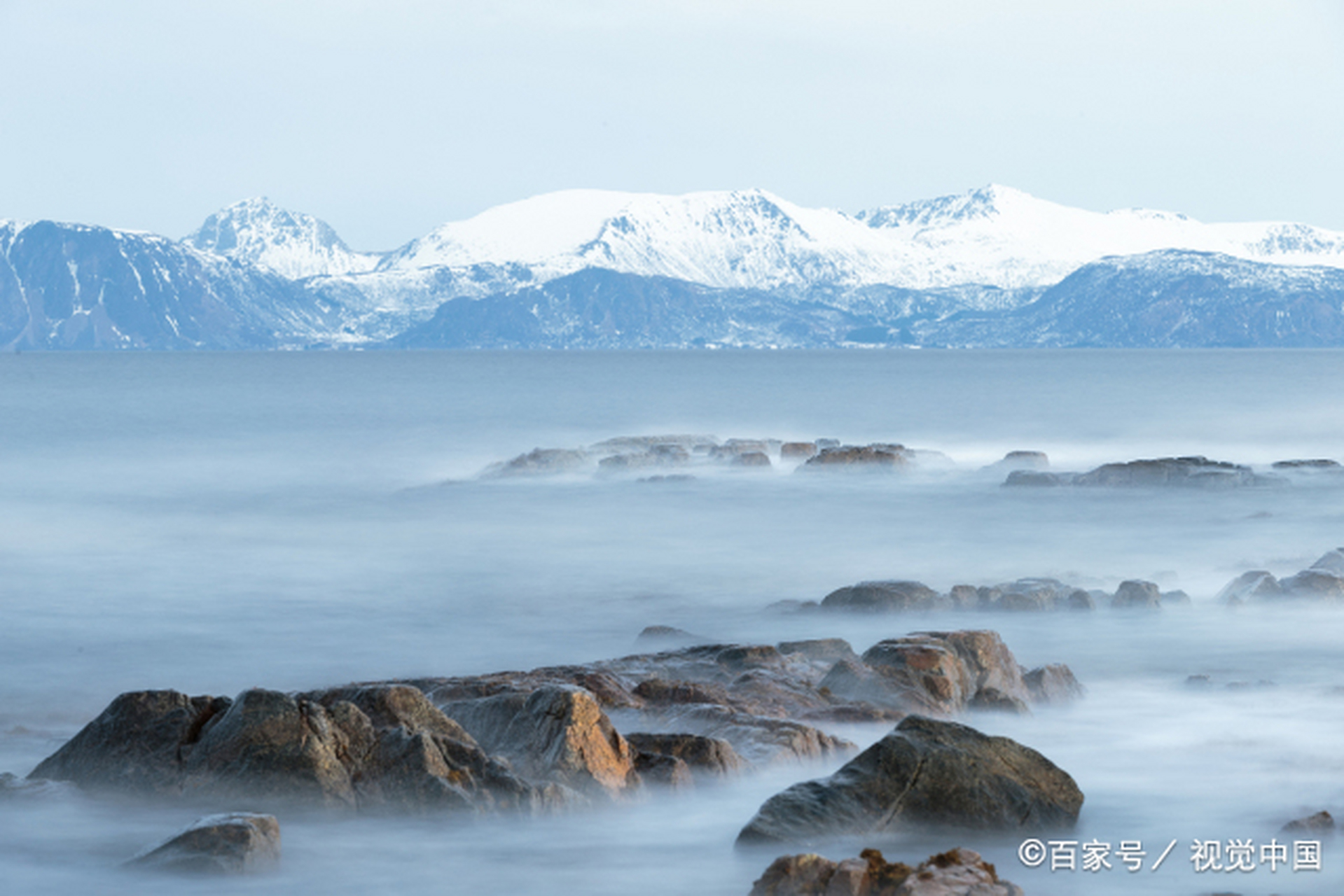 杨绛先生说:"人生最曼妙的风景,是内心的淡定与从容.