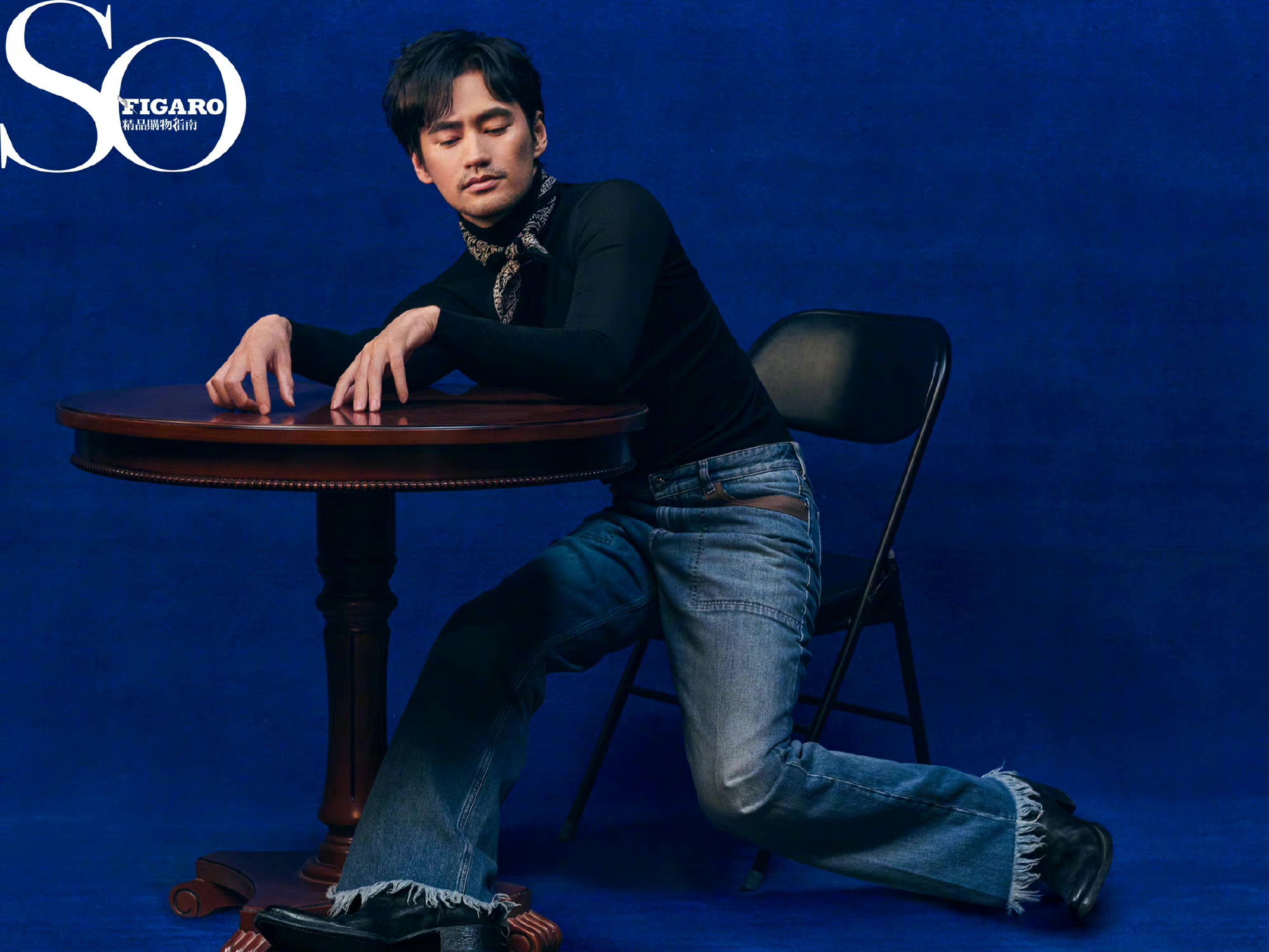 sofigaro中文版2月新刊,幸福夫妻档携手亮相,红蓝