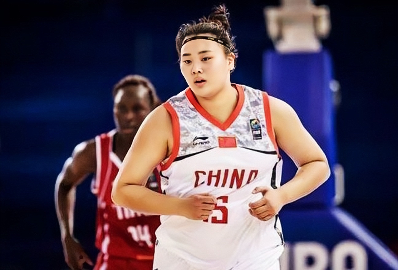 重塑篮坛传奇,刘禹彤引领中国大运女篮再度崛起!