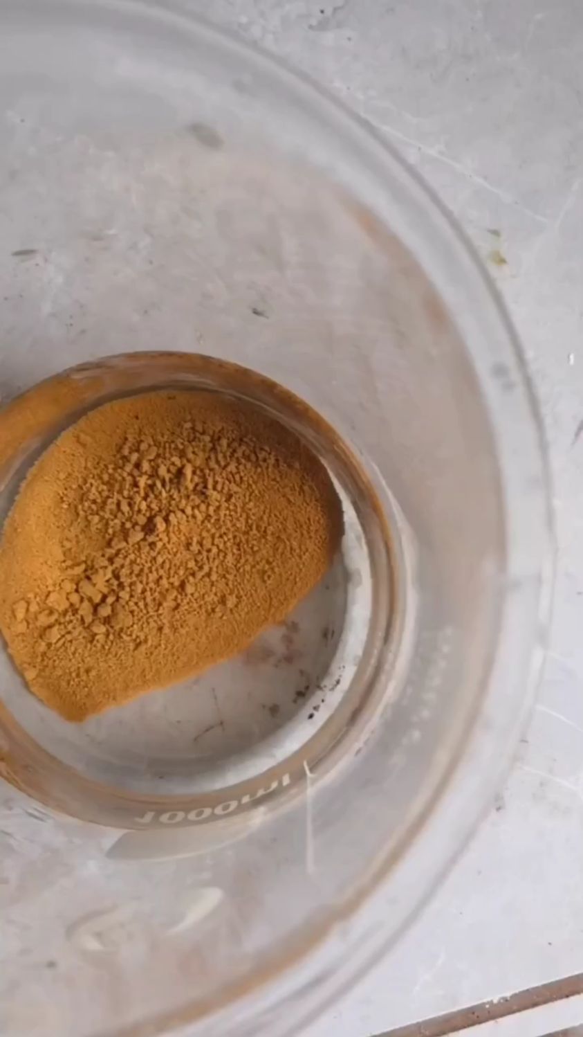 这不是黄土呀,这可是海绵金,黄金就是用海绵金烧出来的