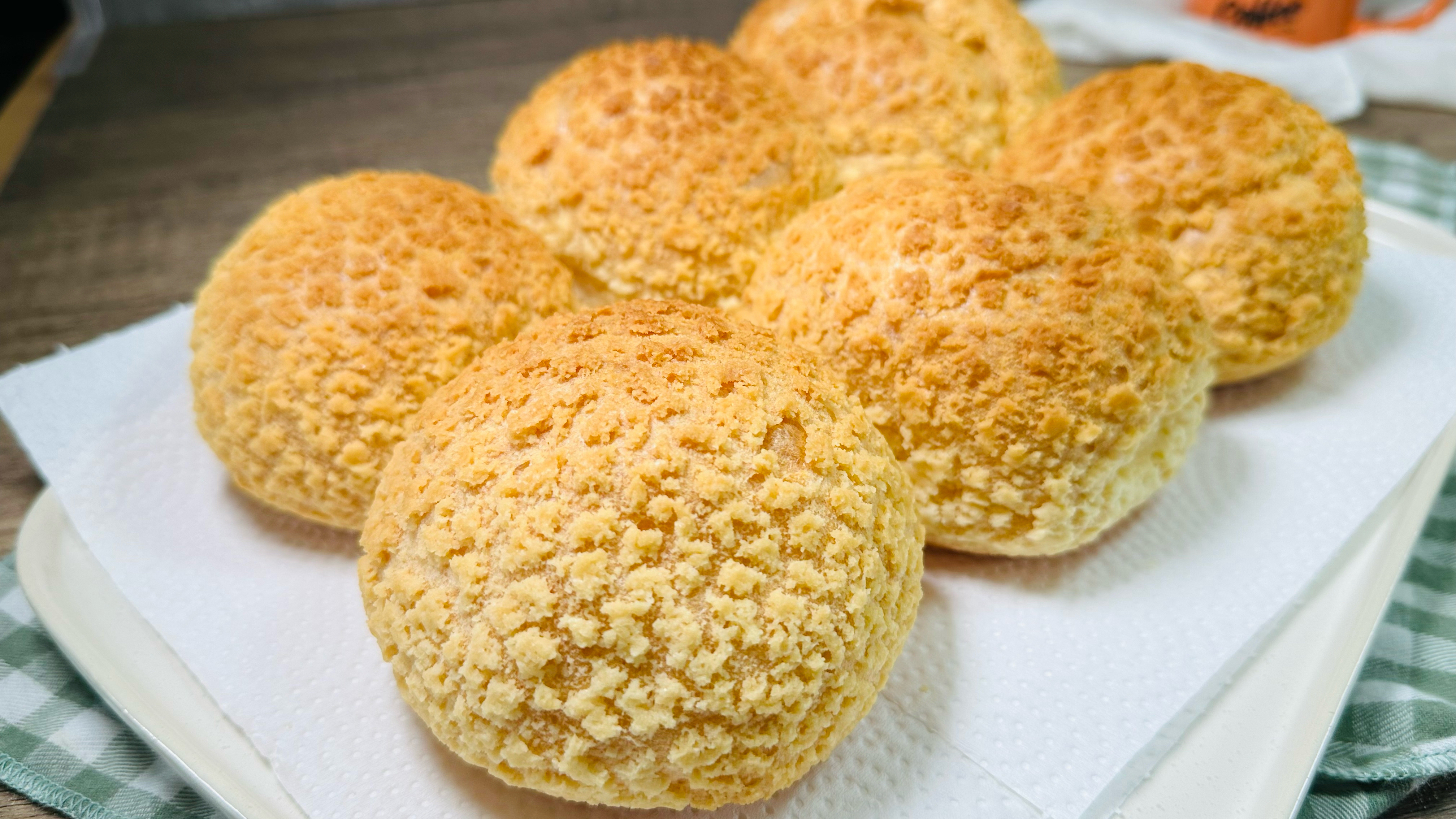 这真的不是菠萝包啦!宇宙无敌超级详细酥皮泡芙教程!完美大空心