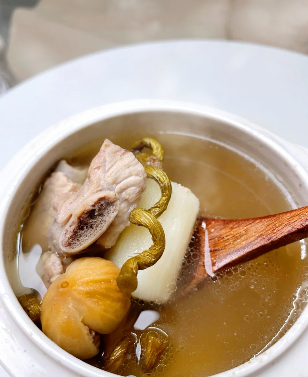 冬天一定要试试这款汤,石斛山药无花果排骨汤, 温补还不上火.