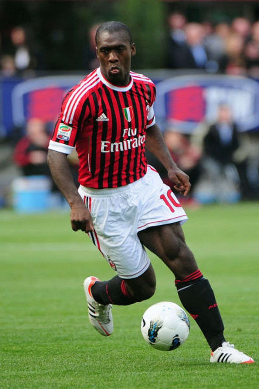 13岁接受训练,16岁就横扫荷甲,西多夫的天赋,就连齐达内也坦承"百年一