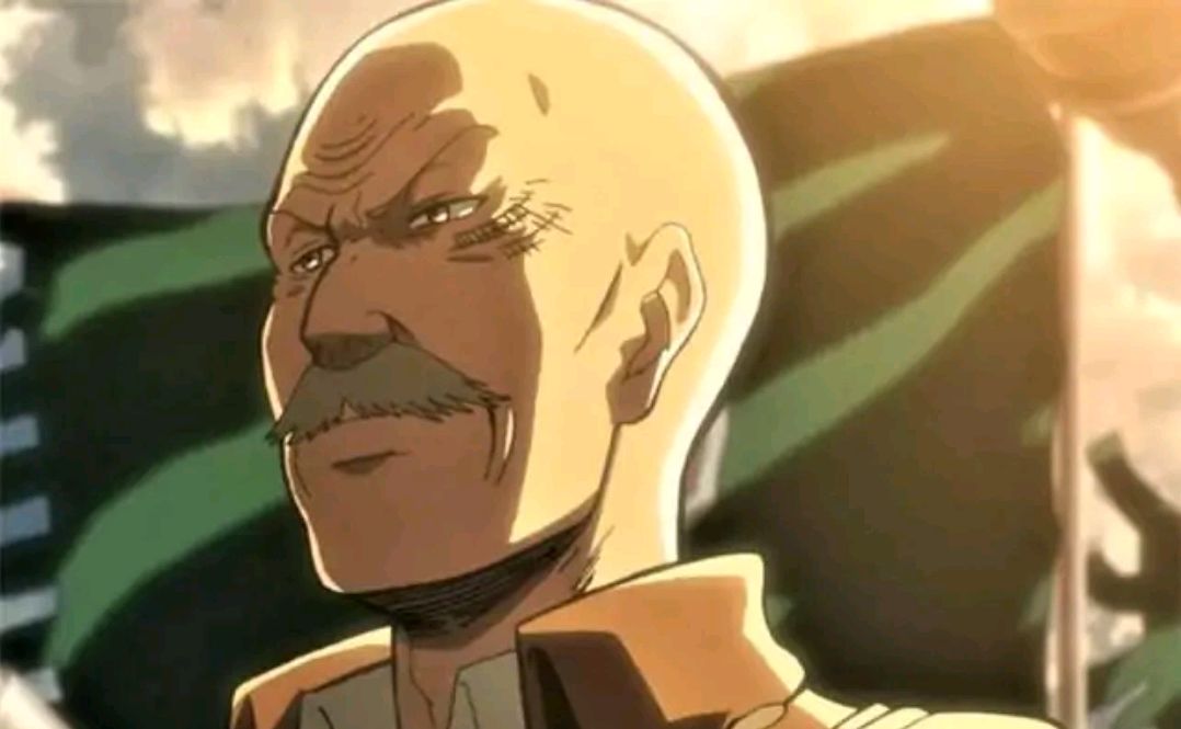 巨人里那个光头司令在干什么?