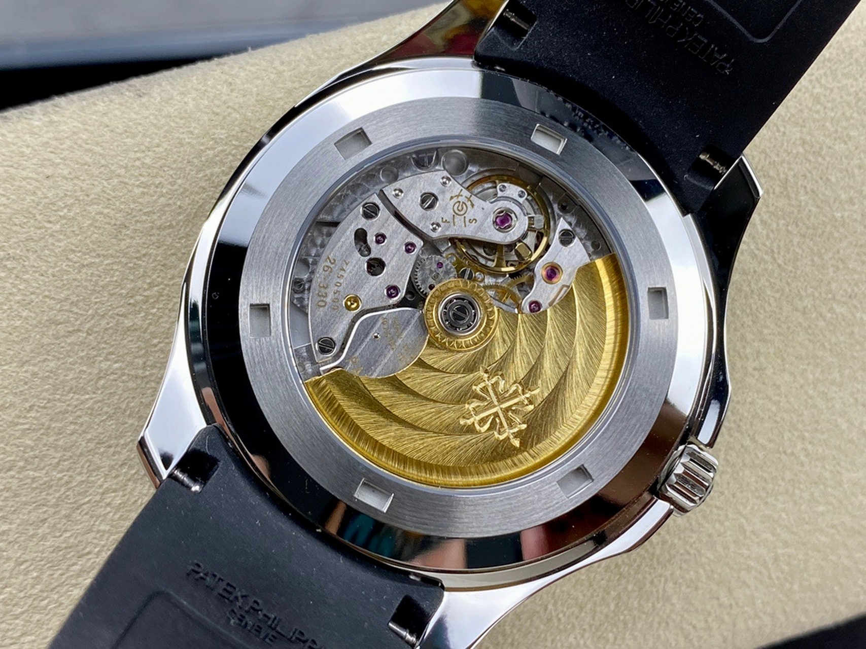 8毫米百达翡丽机械男表330机芯,新款表扣@瑞家表业810485408