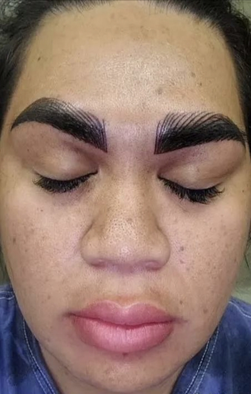 67这纹眉纹的,是有多大仇啊!#搞笑