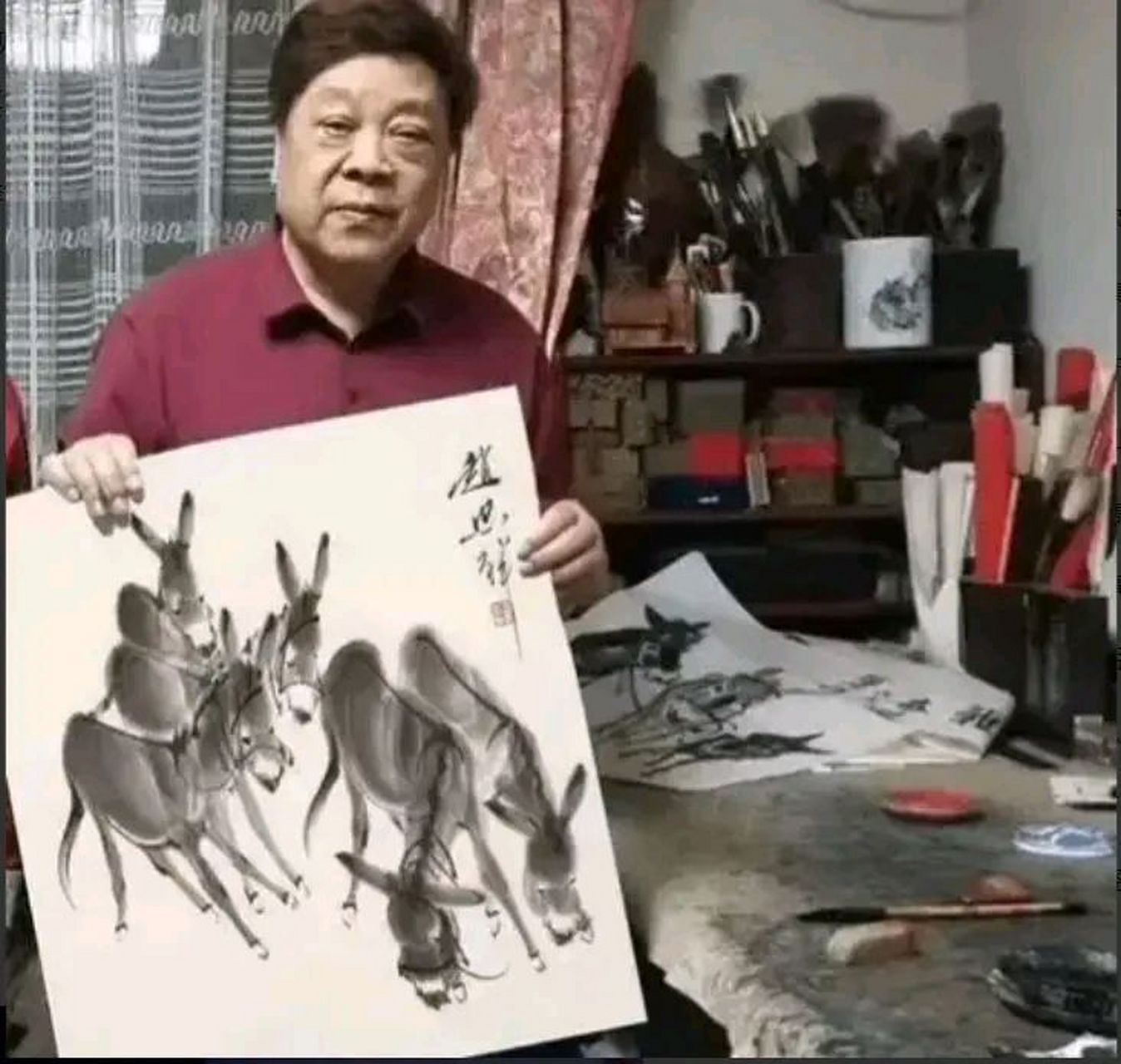 赵忠祥画的《五驴图》成交价77万,平均每平方尺高达35万.