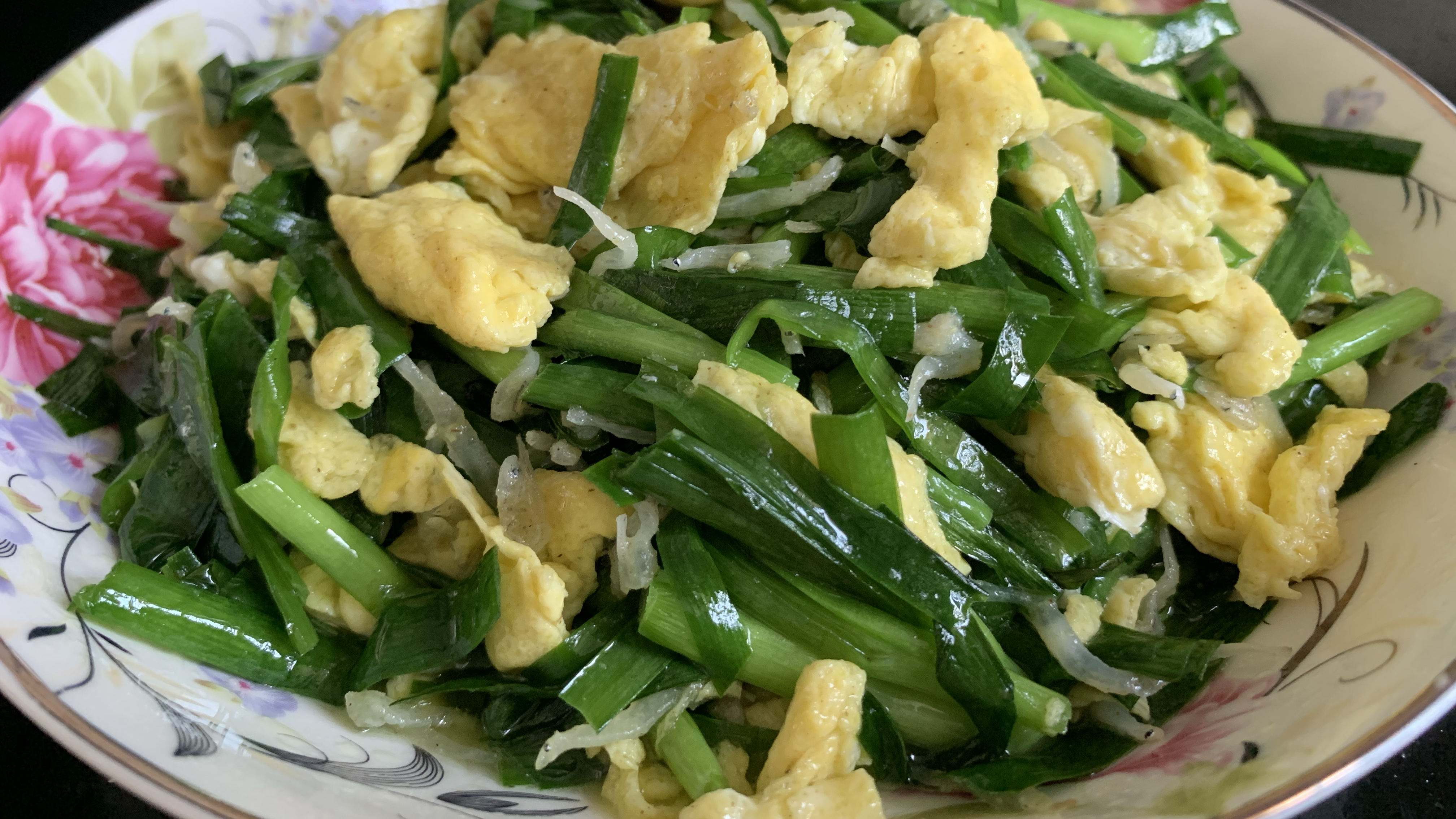 韭菜蛋炒白饭鱼干仔,简单易做,一学便会