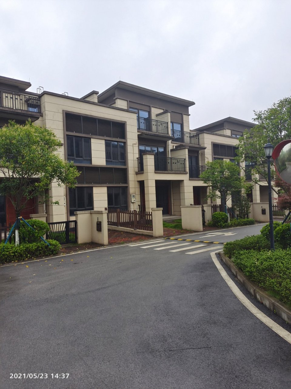 湘潭头条# 湘江富力城,湘潭九华最大的别墅群,住大平层还是别墅,您更