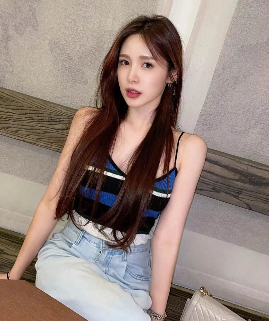 韩国网红joox02x,堪称完美比例身材的2019年韩国选美小姐冠军得主!