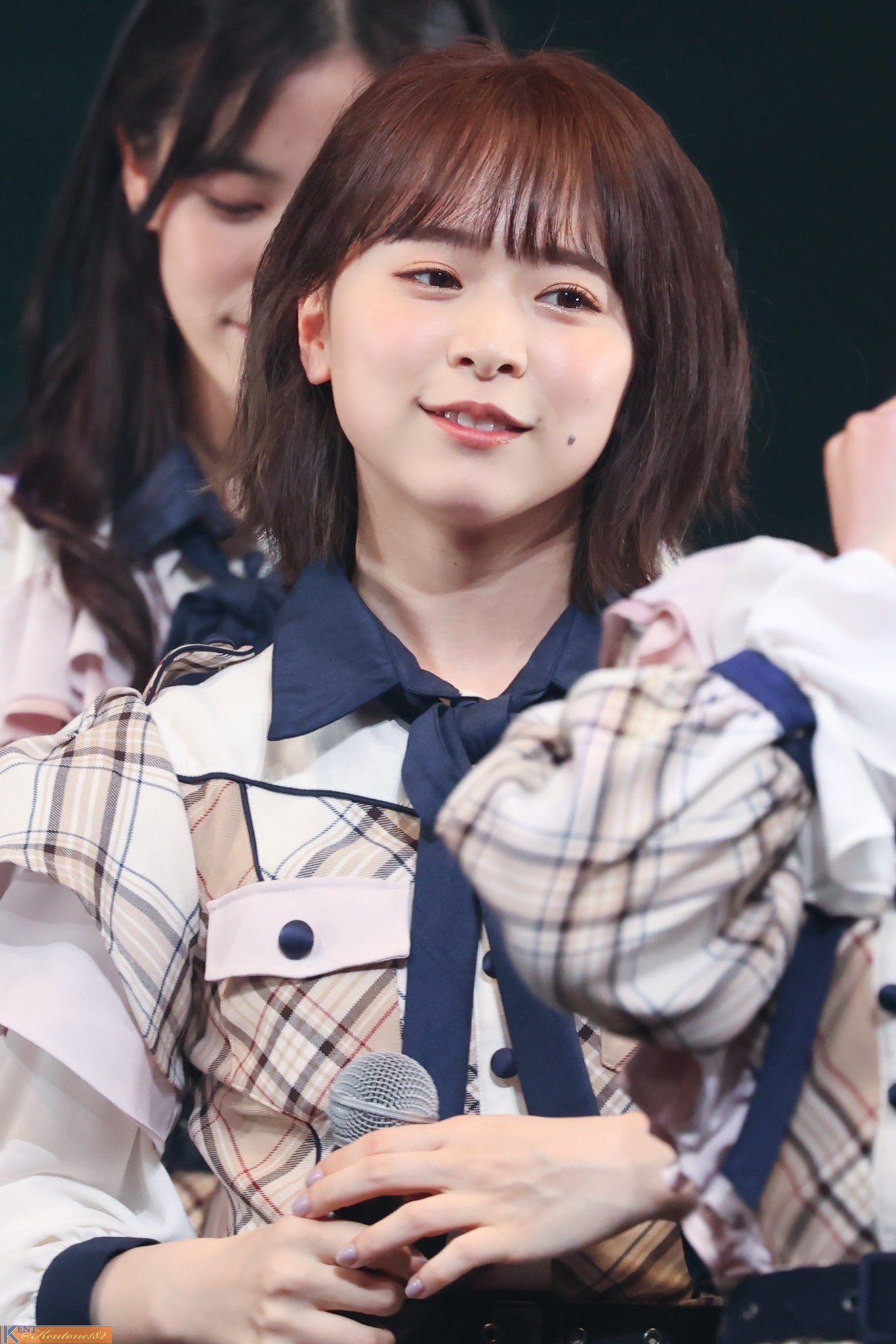 舞台上的仓野尾成美超甜