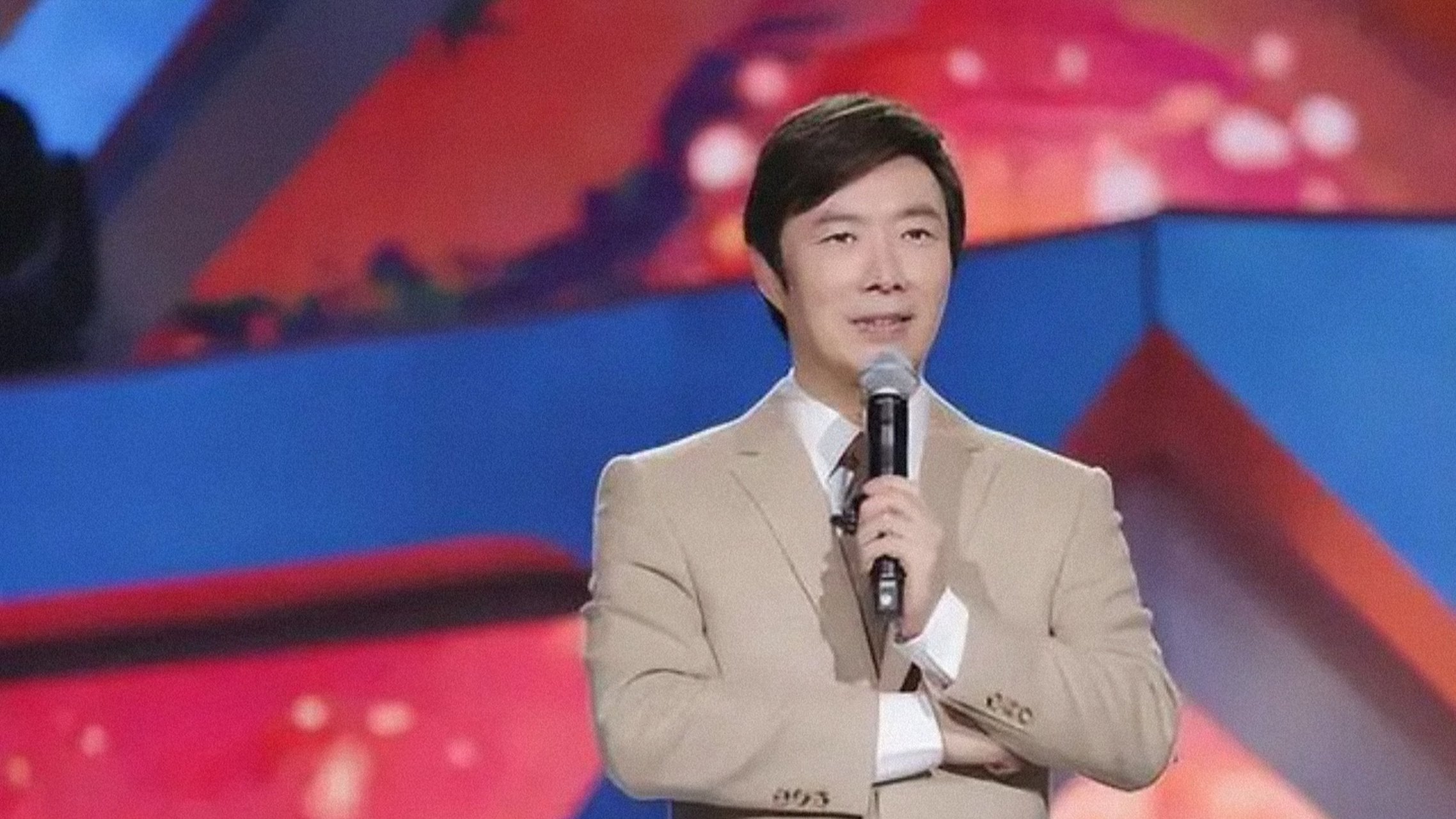 78为"小哥"祈福78  费玉清,本名张彦亭,1955年7月17日出生于中国