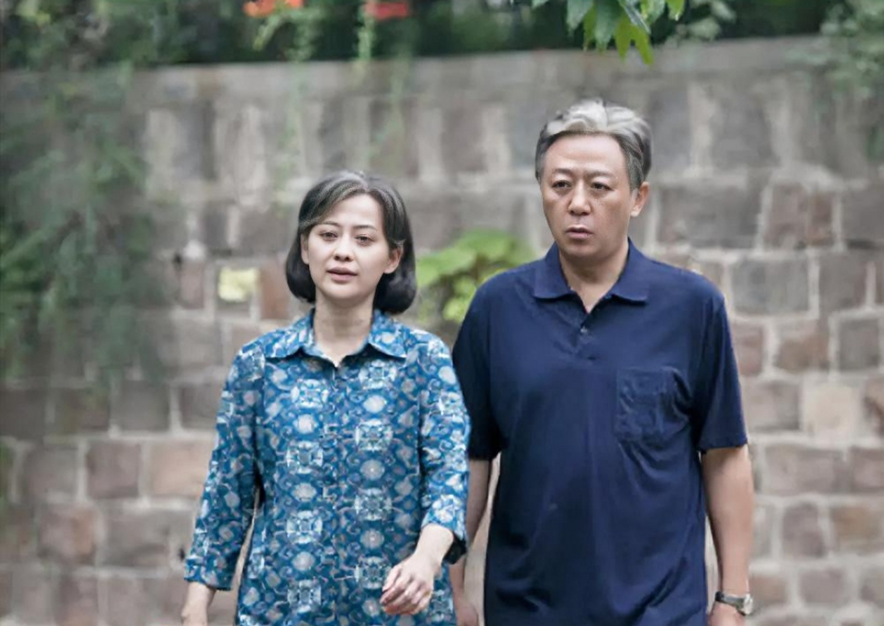 安杰和江德福是电视剧《父母爱情》中的一对夫妻,他们的结合充满了