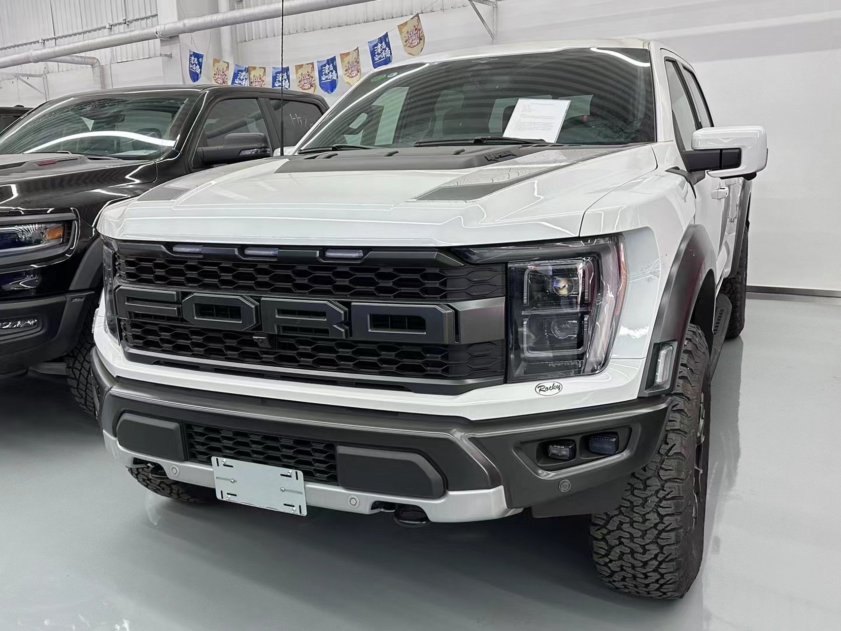 平行进口福特猛禽皮卡37性能版