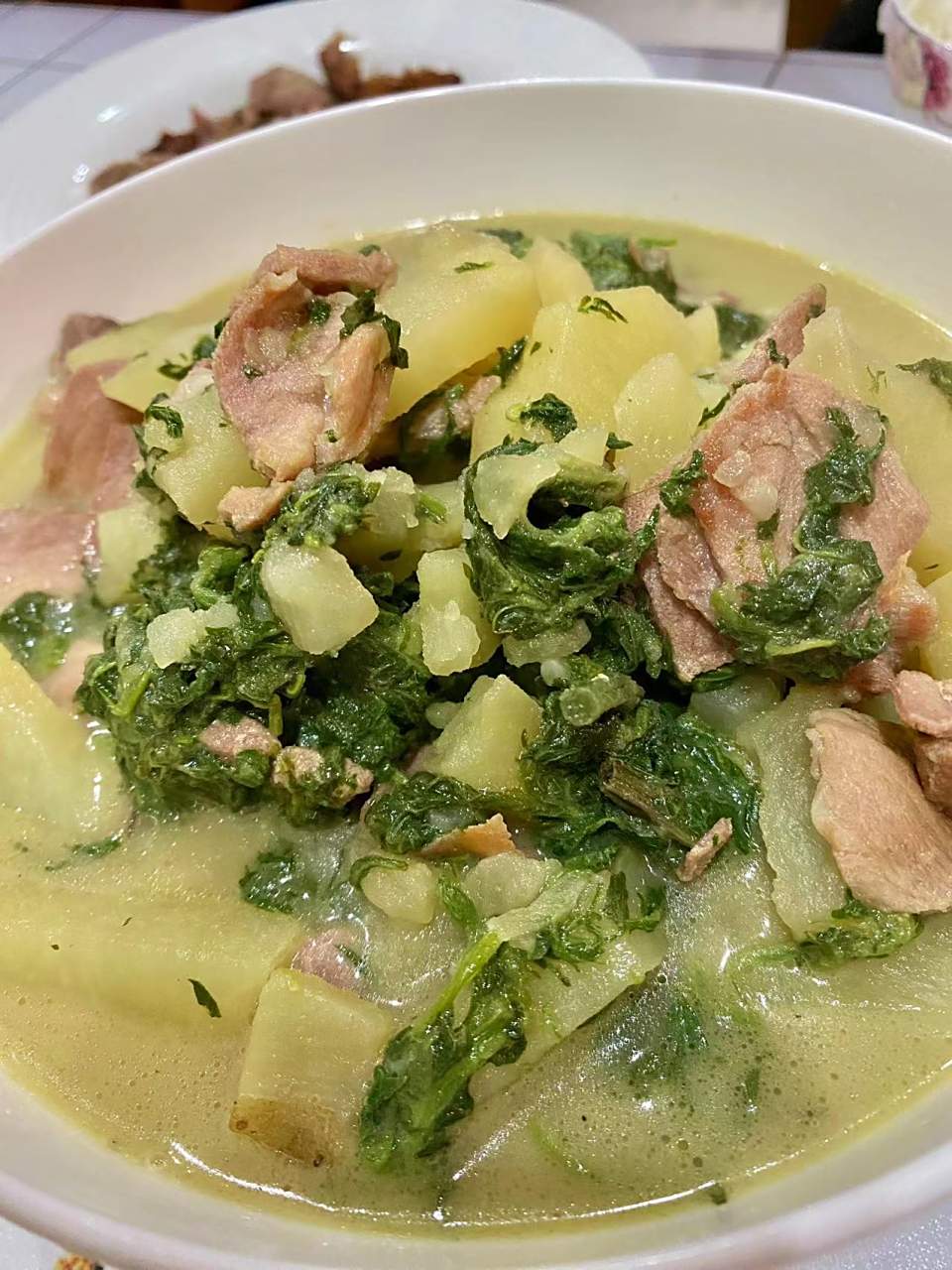 来点稀罕物～哈拉海炖土豆[欧耶]纯天然无污染,软软黏黏的味道很特别