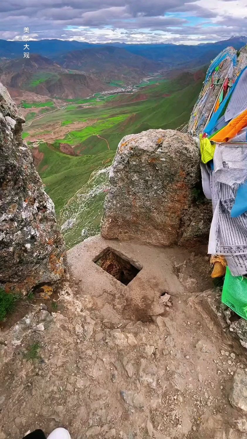 天空之厕,世界最高的厕所.海拔4800米之上,落差千米-度小视