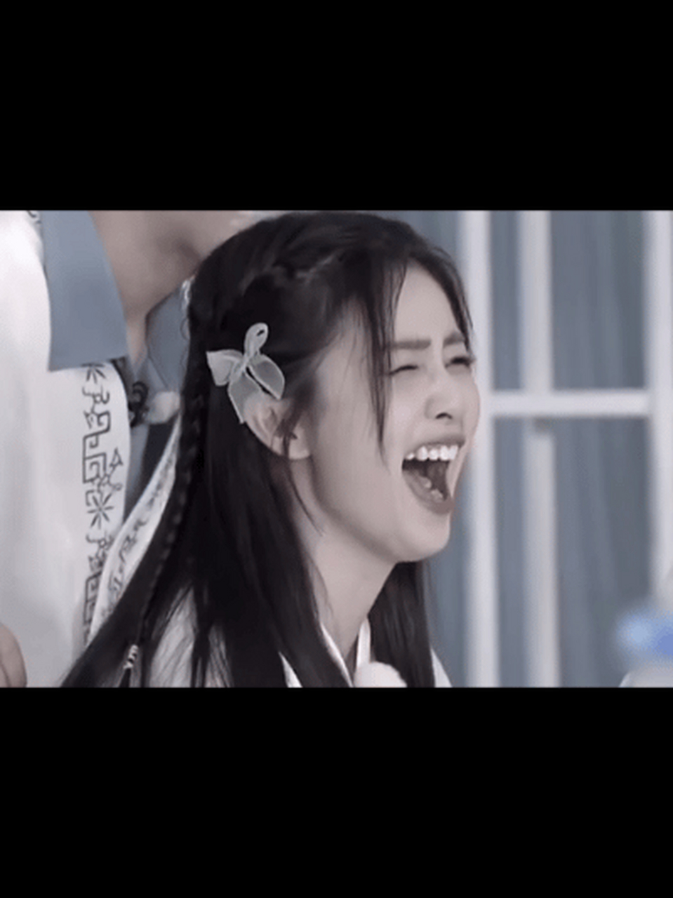 白鹿的笑为《奔跑吧》做的贡献可太大了[大笑][大笑] #搞笑# #奔跑吧