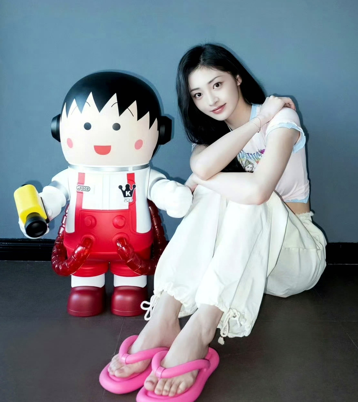 周洁琼 美丽的脚丫子呀 人也漂亮 身材很好 都市丽人 #周洁琼