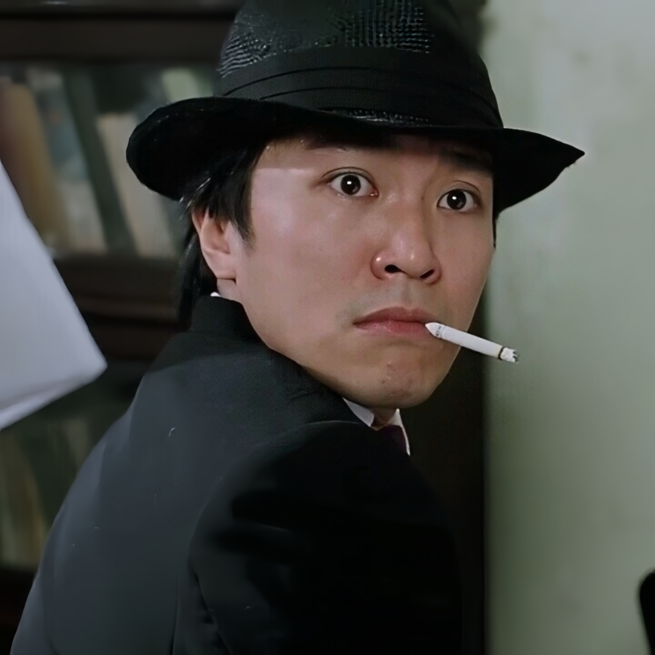 也许只有他抽烟的样子讨厌不起来!