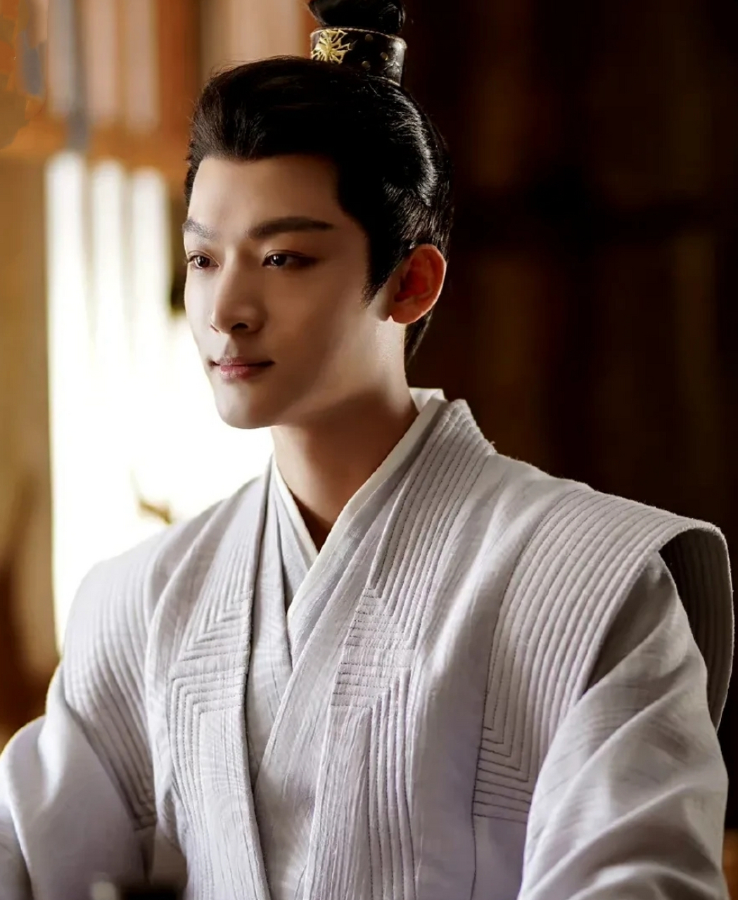 本来苍玄是最有机会的,可他太贪婪了,既想要权势又想要爱情.