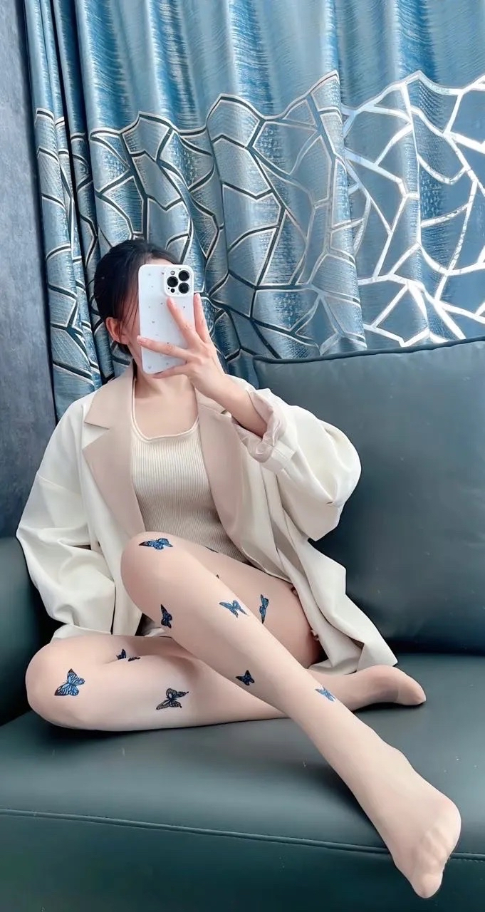 美丽美女肉色图片