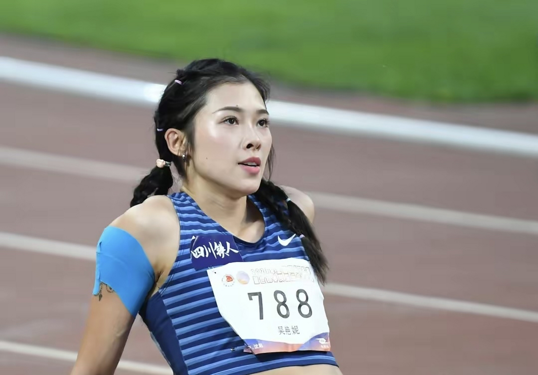 官媒盛赞吴艳妮:她改变了中国人的女性审美标准,比影视明星好看  吴艳